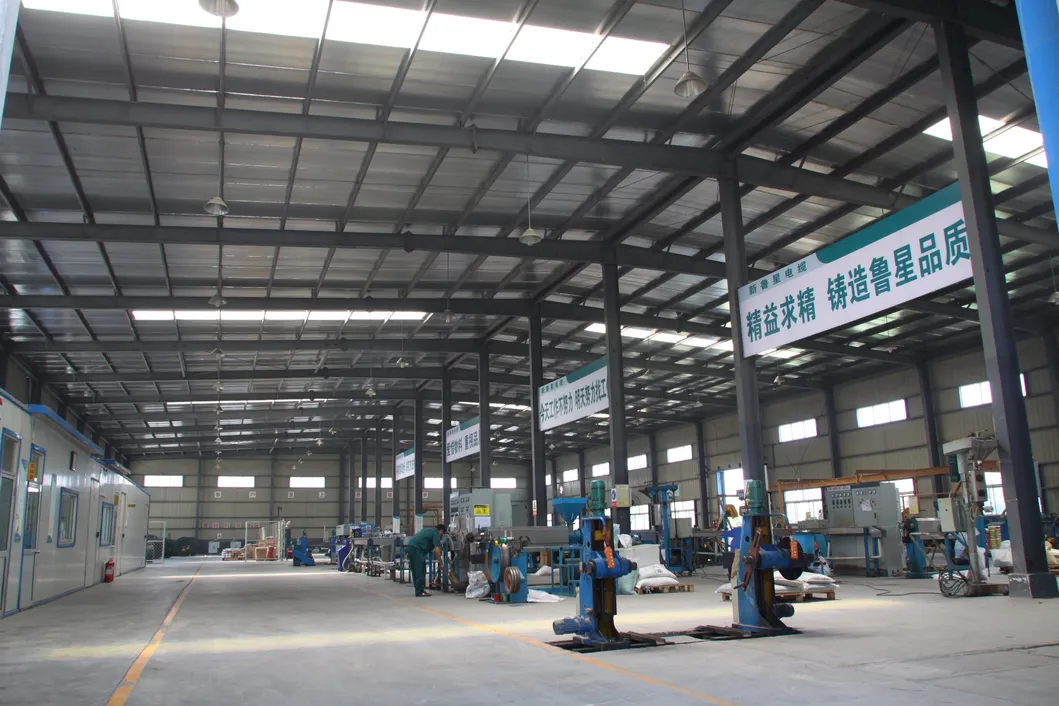 BS 6004 Flat PVC Insulated, PVC Sheathed Cable with Circuit Protective Conductor, 300/500 V, Single Core, Flat Twin and 3 Core, in Accordance with BS 6004