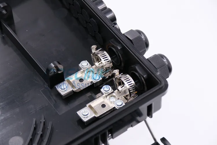 Low Price RoHS Communication Outdoor Waterproof Opelink Fiber Optic Terminal Box 293*219*84mm