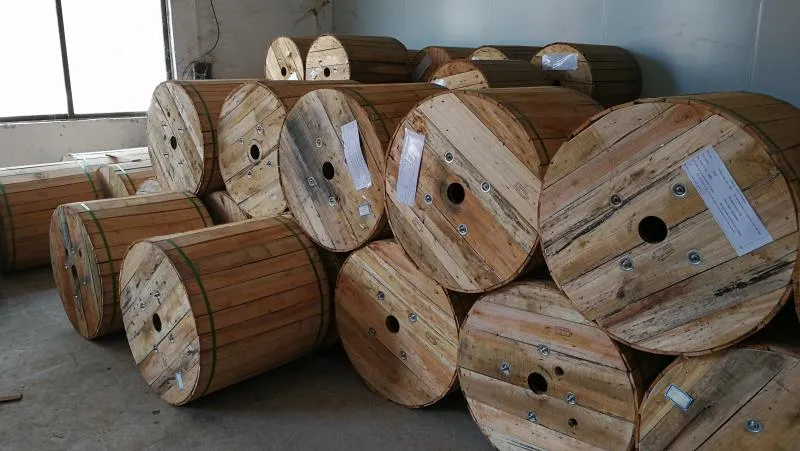 Ut-King FTTH Drop Cable Gyxtc8y Outdoor Cable High Quality Fiber Optic Cable with Anatel Certificate